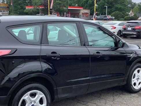 Used 2018 Ford Escape S image 5