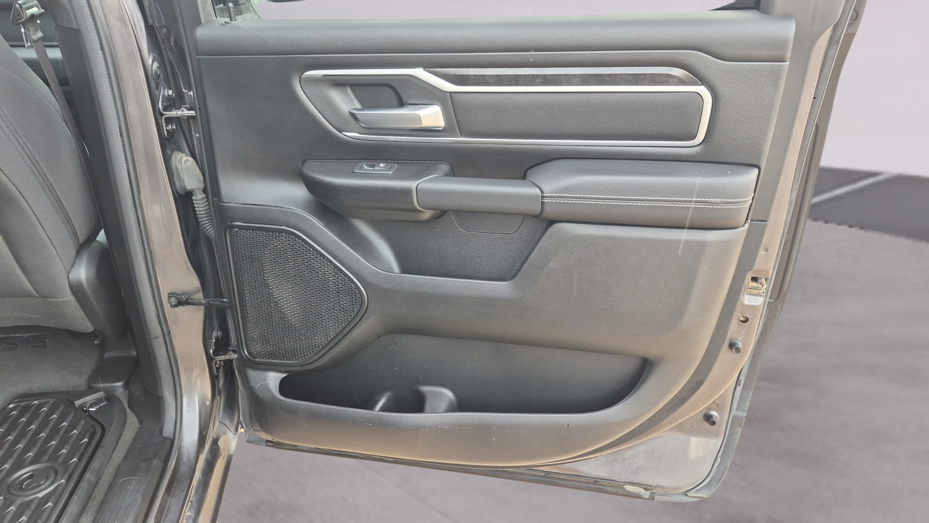 Used 2023 RAM 1500 Big Horn AWD/4WD image 17