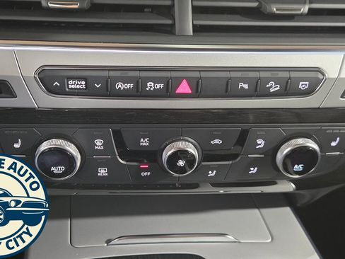 Used 2019 Audi Q7 2.0T Premium Plus w/ Premium Plus Package AWD/4WD image 16