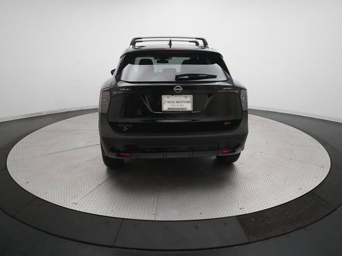 Certified 2025 Nissan Kicks SR image 25