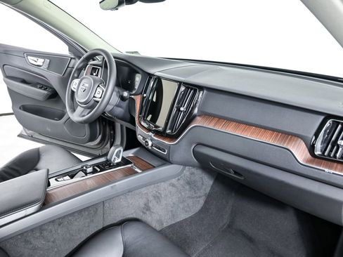 Used 2023 Volvo XC60 B5 Plus w/ Protection Package Premier image 25