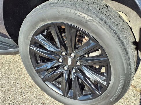 Used 2023 Cadillac Escalade ESV Sport image 8