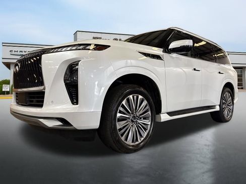 Used 2025 INFINITI QX80 Sensory image 10