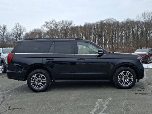 Used 2025 Ford Expedition Active image 7