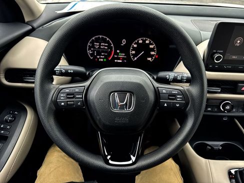 Used 2025 Honda HR-V LX image 14