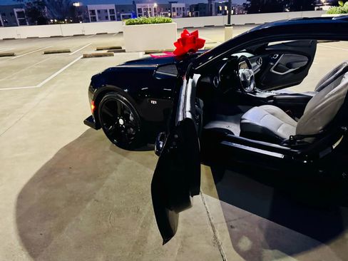 Used 2017 Chevrolet Camaro SS image 42