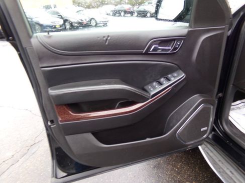Used 2016 GMC Yukon XL SLE AWD/4WD image 9