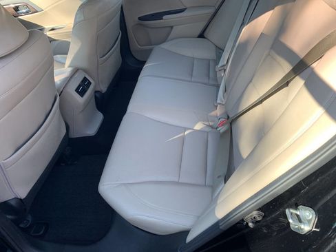 Used 2016 Honda Accord EX-L image 10