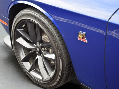 Used 2019 Dodge Challenger R/T Scat Pack RWD image 7