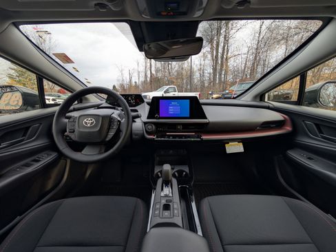 New 2026 Toyota Prius Plug-In Hybrid image 2