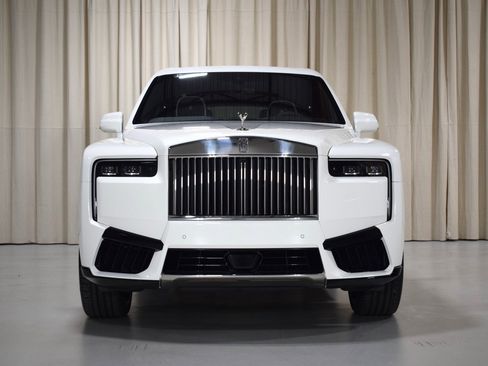 New 2026 Rolls-Royce Cullinan image 9