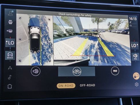 New 2026 Land Rover Range Rover Velar Dynamic SE image 24