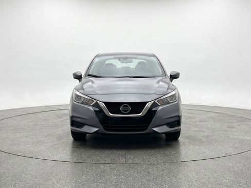 Used 2025 Nissan Versa SV FWD image 2
