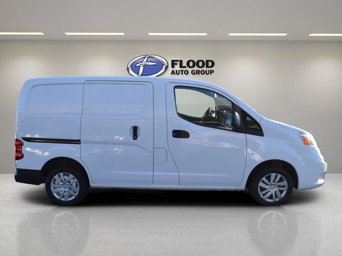 Used 2020 Nissan NV200 S w/ Back Door Glass Package image 3