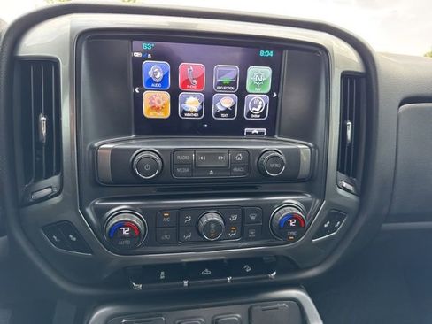 Used 2018 Chevrolet Silverado 1500 LT w/ Redline Edition AWD/4WD image 12
