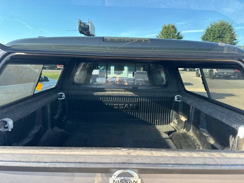 Used 2014 Nissan Titan PRO-4X AWD/4WD image 9