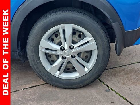 Used 2021 Nissan Kicks S image 34