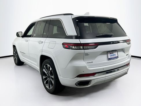 Used 2022 Jeep Grand Cherokee Overland AWD/4WD image 7
