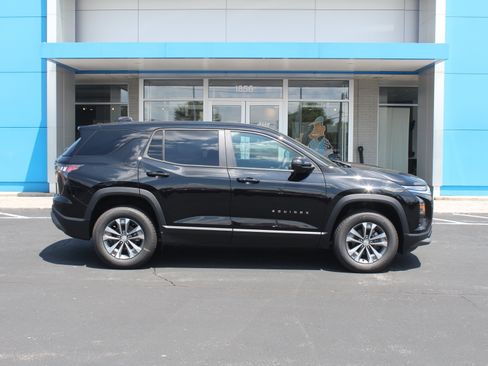 New 2027 Chevrolet Equinox LT w/ Convenience Package II AWD/4WD image 3