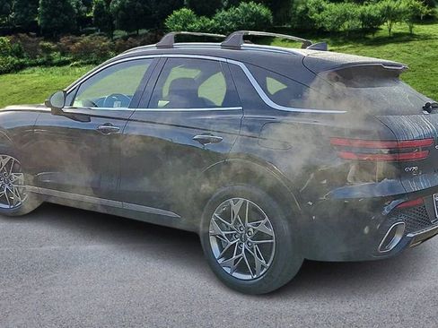 Used 2025 Genesis GV70 2.5T Advanced w/ Advanced Package image 6