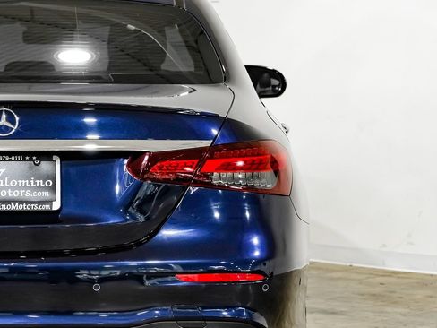 Used 2022 Mercedes-Benz E 350 Sedan w/ AMG Line Exterior image 40