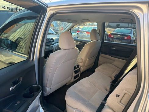 Used 2016 Honda Pilot LX image 26
