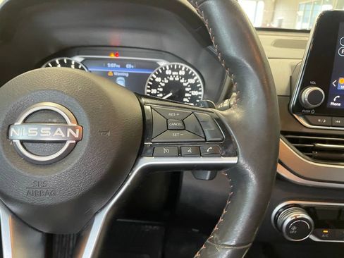 Certified 2024 Nissan Altima 2.5 SR FWD image 14