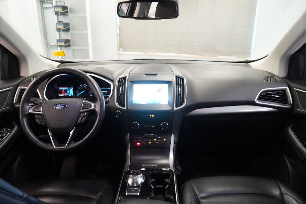 Used 2019 Ford Edge SEL w/ Equipment Group 201A AWD/4WD image 18