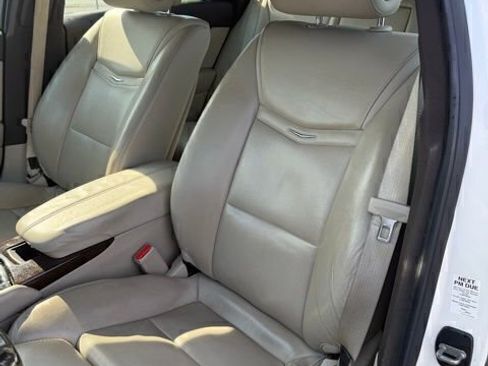 Used 2014 Cadillac XTS Luxury image 7