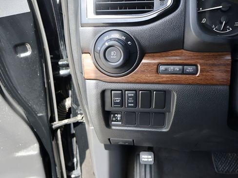 Used 2021 Nissan Titan Platinum Reserve w/ Moonroof Package AWD/4WD image 34
