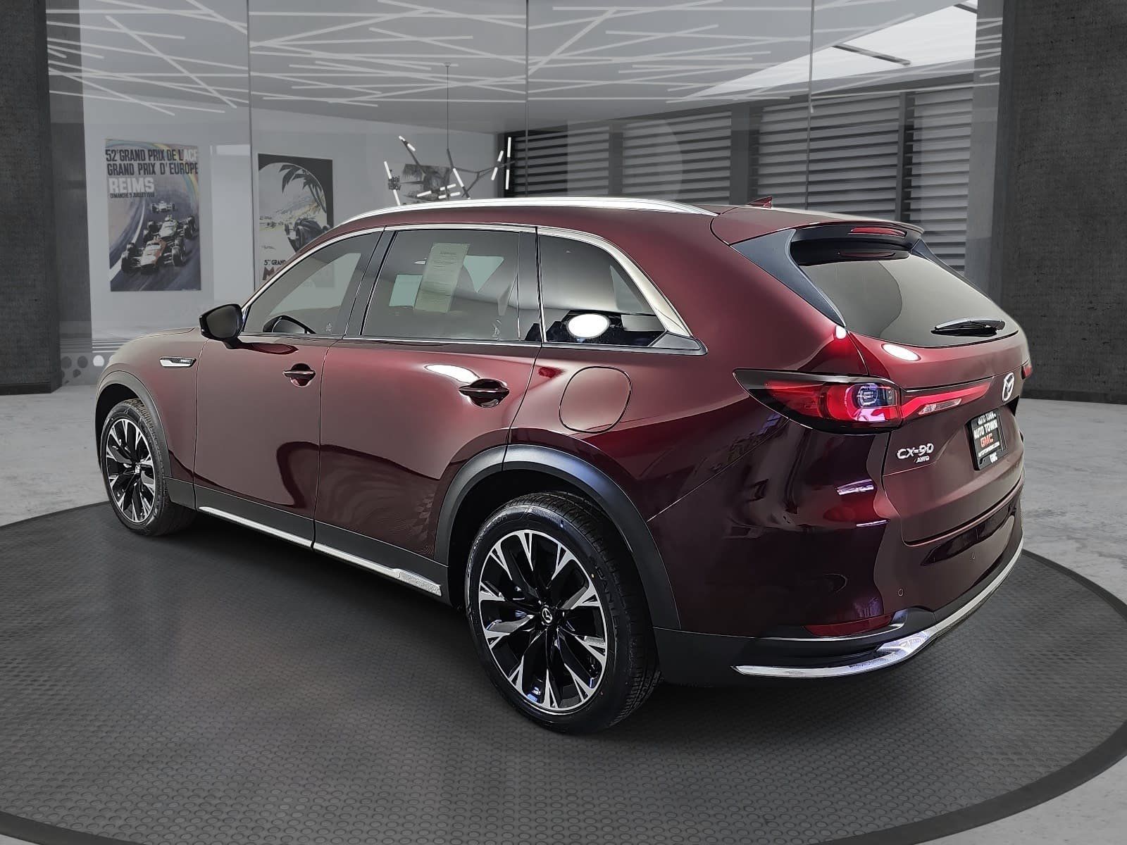 Used 2025 MAZDA CX-90 Plug-In Hybrid w/ Premium Plus AWD/4WD image 7