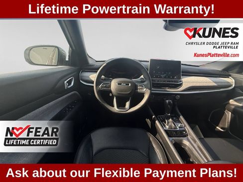 Used 2024 Jeep Compass Latitude AWD/4WD image 15