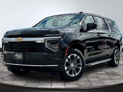 New 2025 Chevrolet Suburban LS