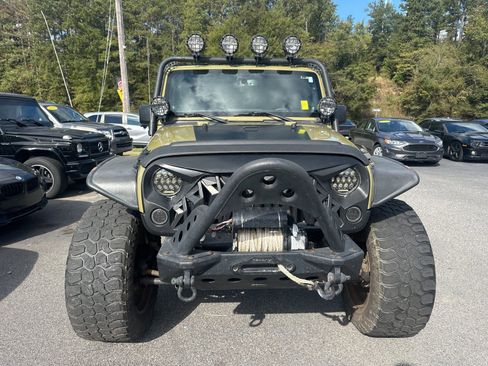 Used 2013 Jeep Wrangler Unlimited Rubicon w/ Dual Top Group image 2