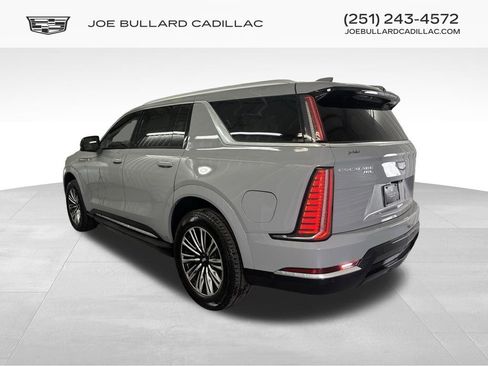 New 2026 Cadillac Escalade IQL Luxury image 4