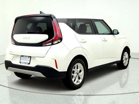 Used 2023 Kia Soul S FWD image 5