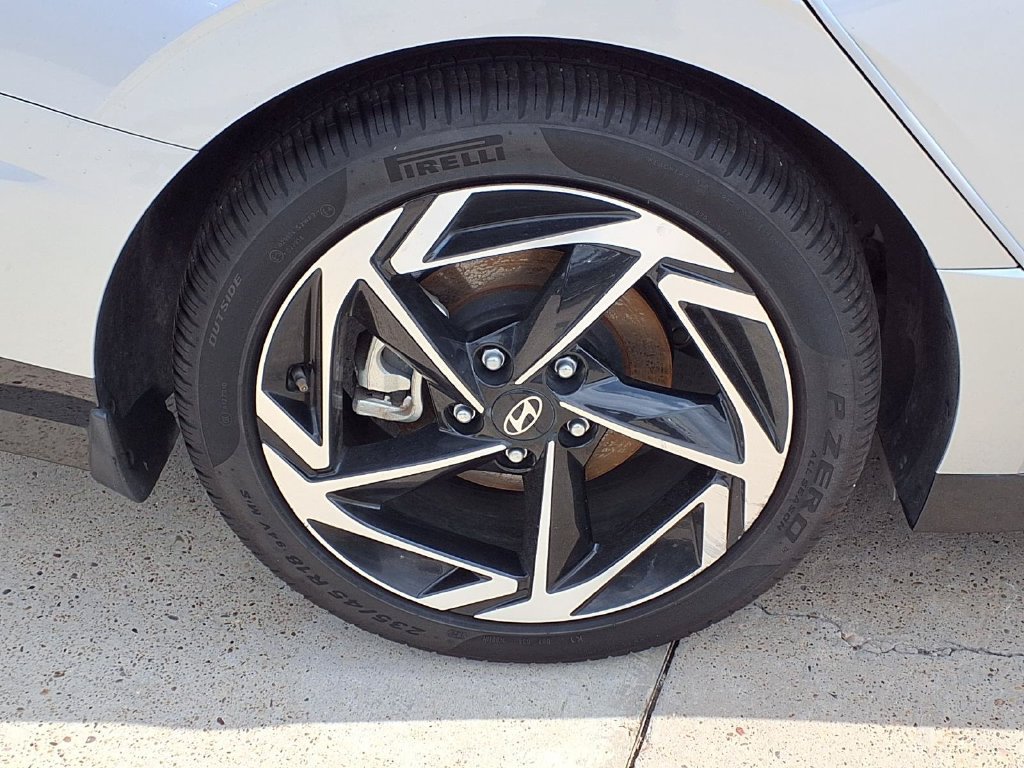 Used 2025 Hyundai Sonata SEL FWD image 10