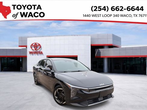 Used 2025 Kia K4 EX FWD image 1
