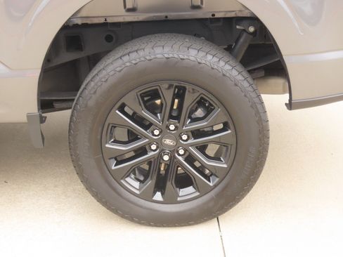 Used 2025 Ford F150 Lariat w/ Equipment Group 501A Mid AWD/4WD image 17