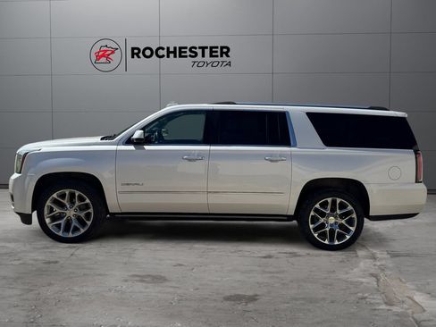Used 2019 GMC Yukon XL Denali AWD/4WD image 2