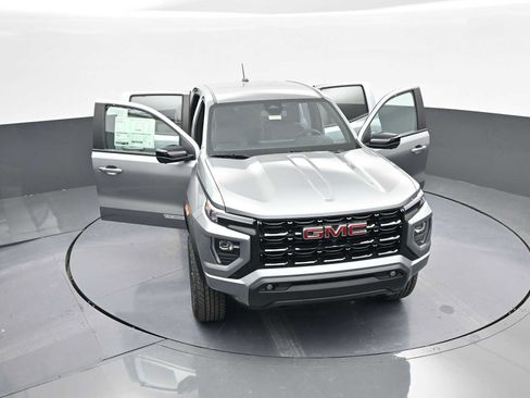 New 2026 GMC Canyon Elevation w/ Convenience Package image 40