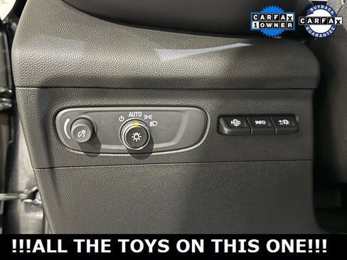 Used 2023 Buick Envision Avenir image 25