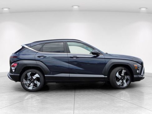 New 2026 Hyundai Kona Limited FWD image 3