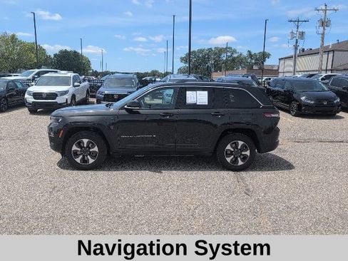 Used 2024 Jeep Grand Cherokee Limited 4xe AWD/4WD image 3