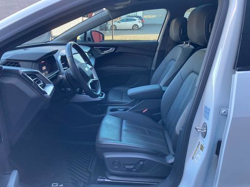 Used 2023 Audi Q4 e-tron Premium Plus w/ Premium Plus image 9