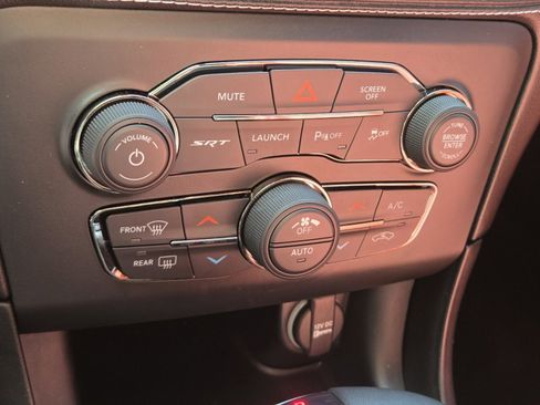 Used 2022 Dodge Charger SRT Hellcat w/ Carbon/Suede Interior Package image 22