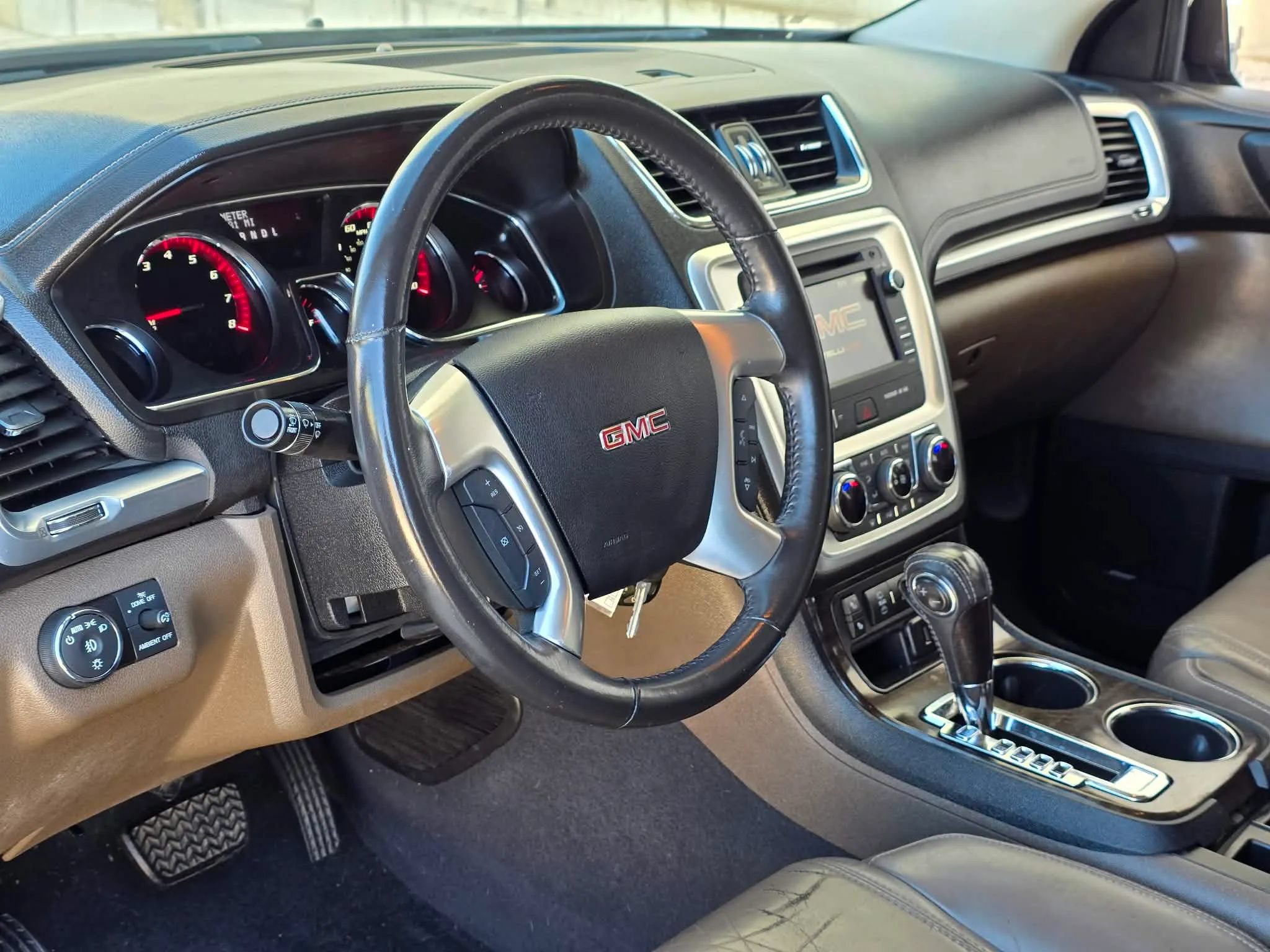 Used 2016 GMC Acadia SLT FWD image 10