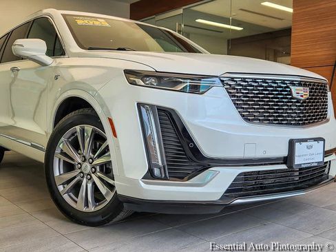 Certified 2023 Cadillac XT6 Premium Luxury w/ Technology Package AWD/4WD image 2