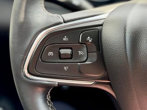 Certified 2023 Buick Encore GX Select w/ Sport Touring Package FWD image 17