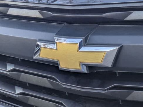 Used 2023 Chevrolet Colorado W/T image 12